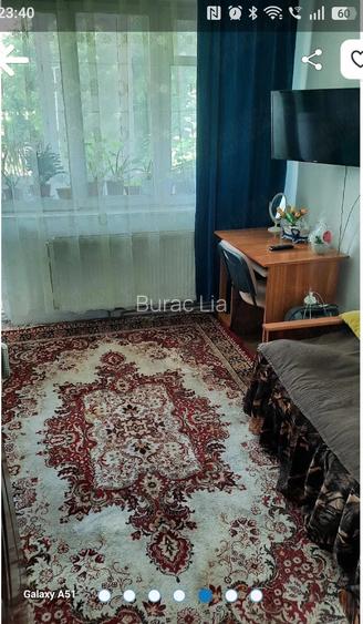 proprietar vand apartament 3 camere