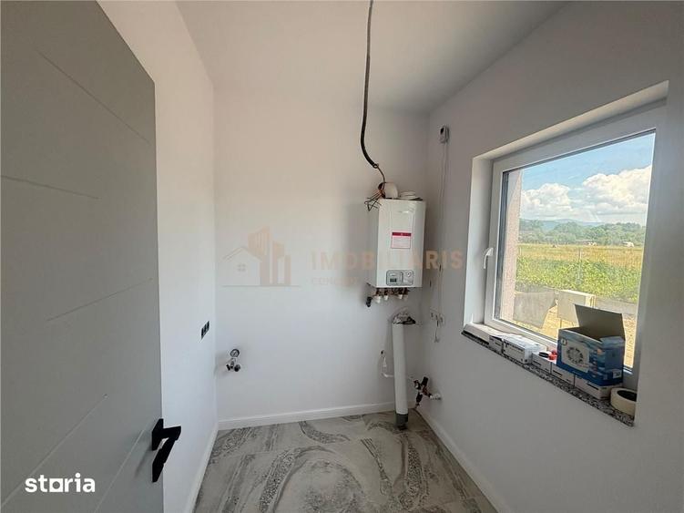 Casă cu 3 camere cu Teren 700 Mp în Săcălășeni
