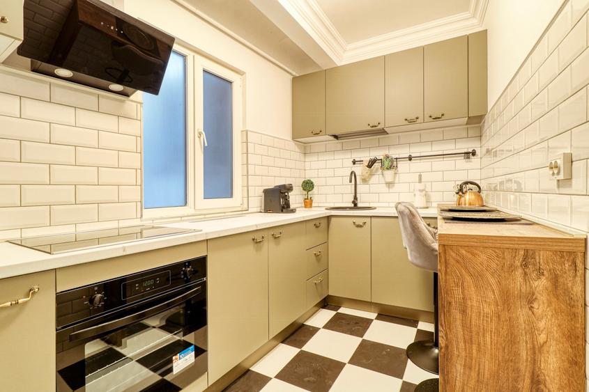 Apartament cu 2 camere decomandat în Moșilor
