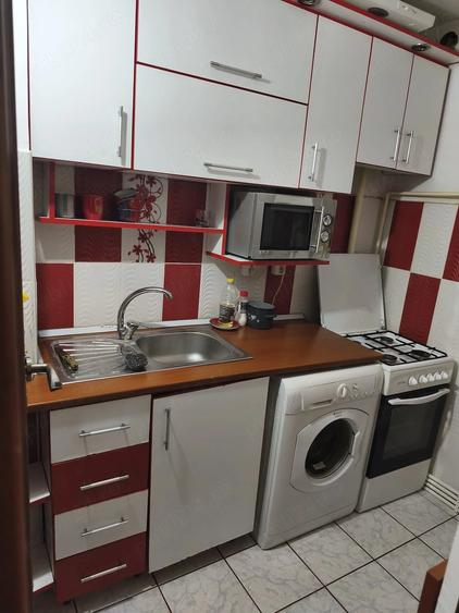 Garsonieră decomandată în Central
