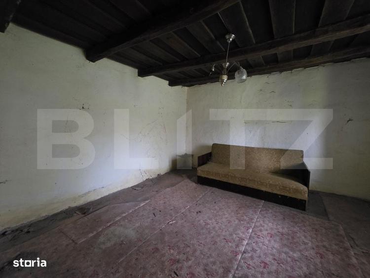 Casă cu 2 camere cu Teren 10807 Mp în Căpleni