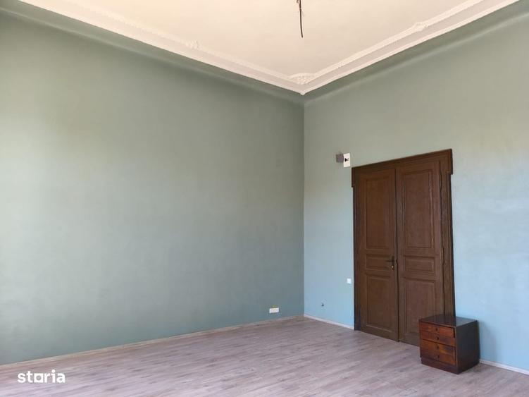 Spațiu comercial, de 200 mp, în Aurel Vlaicu