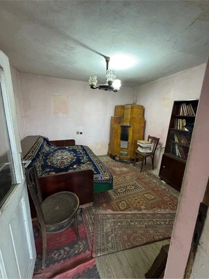 Casă cu 3 camere cu Teren 350 Mp în Central