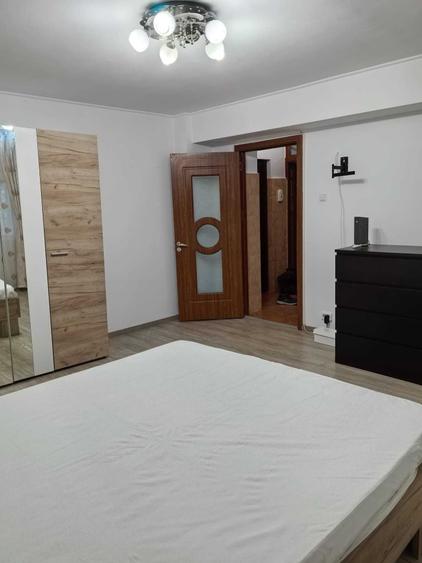 Garsonieră decomandată în Mihai Bravu