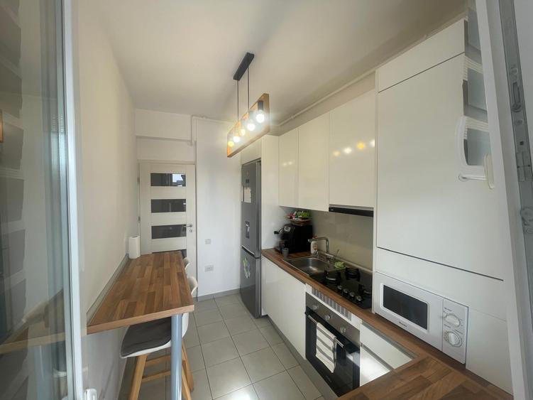 Apartament cu 2 camere decomandat în Vest