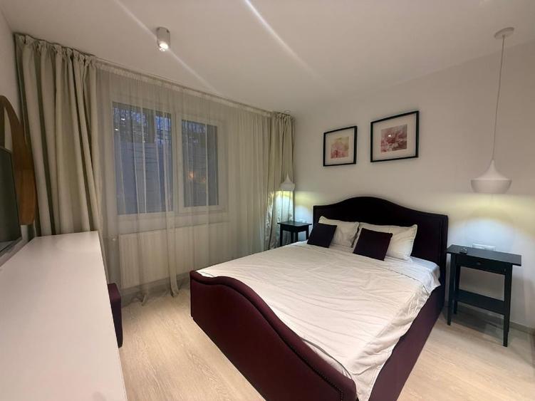 Apartament cu 2 camere decomandat, mobilat în Titan