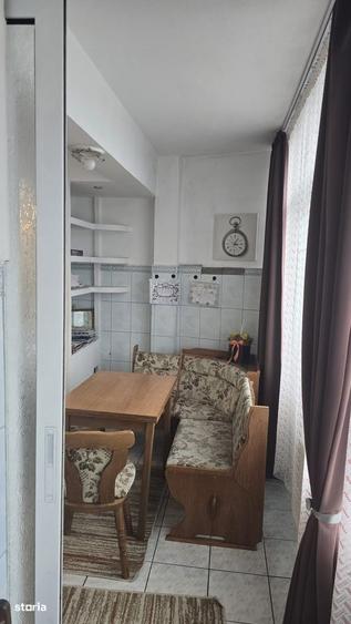 Apartament cu 2 camere în Micro 14