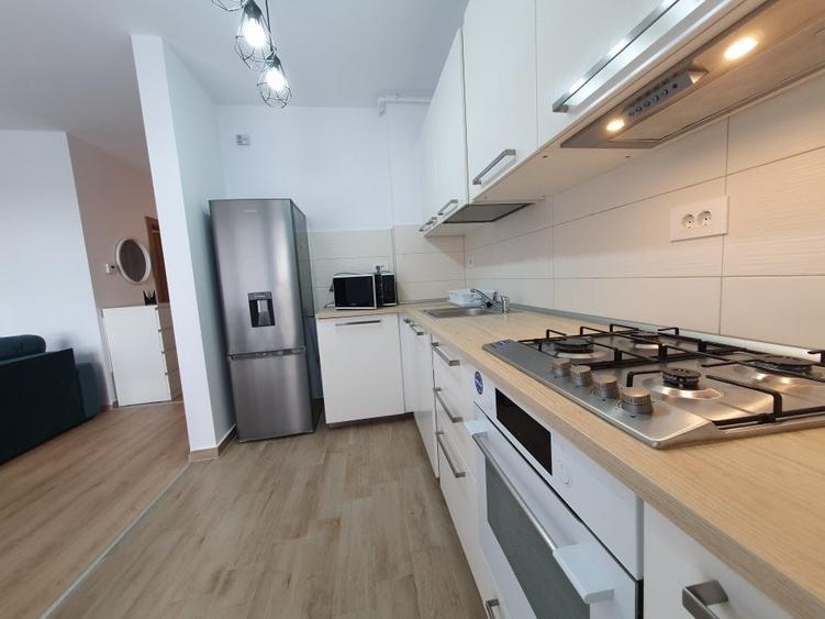 Apartament cu 2 camere decomandat, mobilat în Aradului