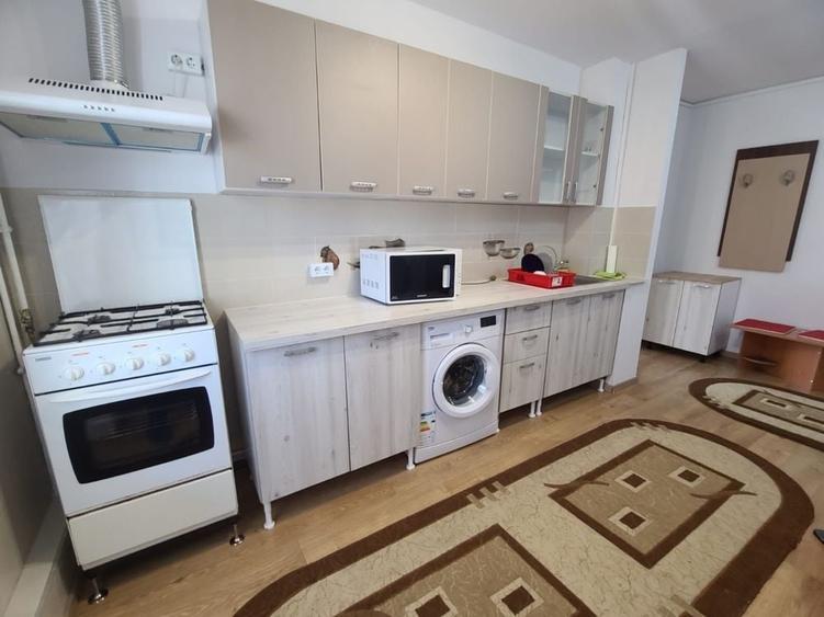Apartament cu 2 camere decomandat în Zorilor
