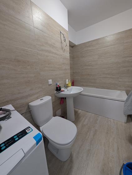 Apartament cu 2 camere decomandat, mobilat în Letea