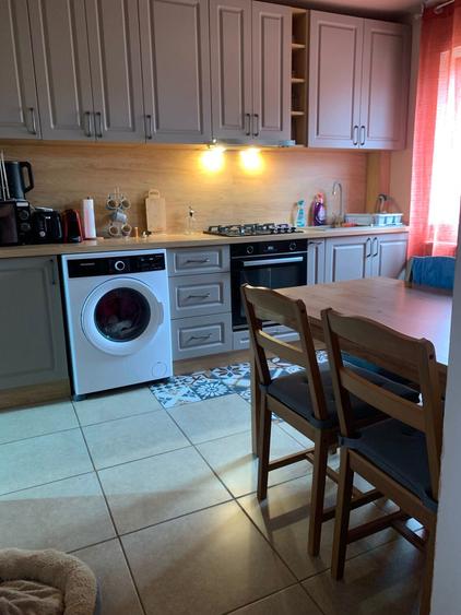 Apartament cu 3 camere decomandat în Grădiște