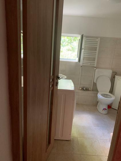 Apartament cu 4 camere decomandat în Brâncoveanu