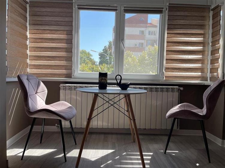Apartament cu 2 camere decomandat în Babadag