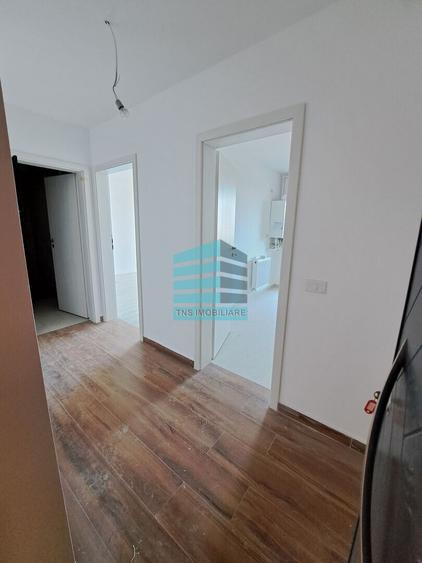Apartament cu 3 camere decomandat în Titan
