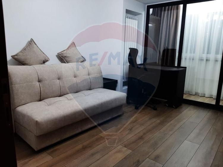 Apartament cu 2 camere decomandat, mobilat în Ștefan cel Mare