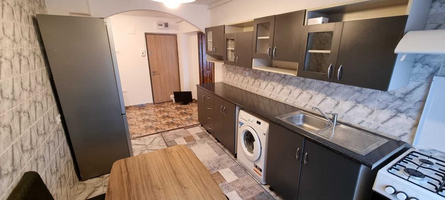 Apartament cu 2 camere decomandat în Exterior Vest