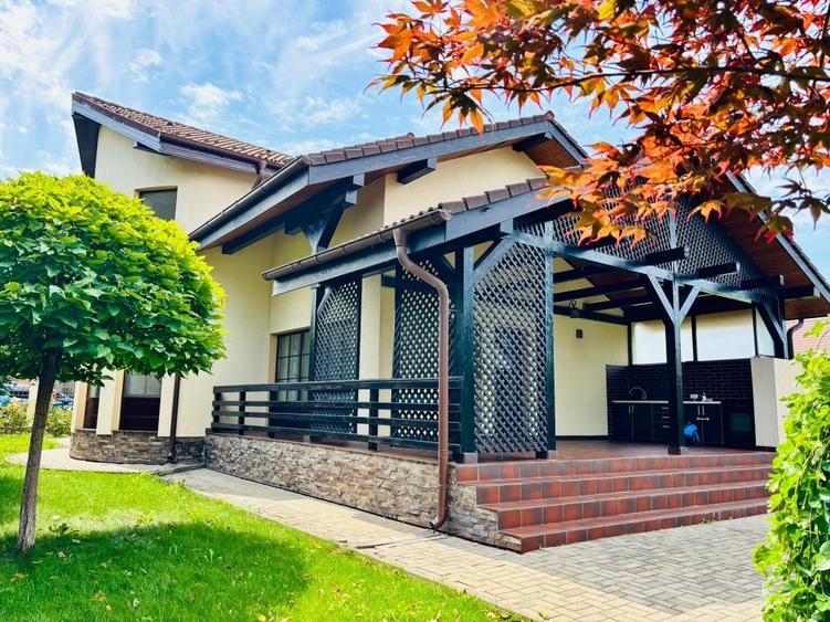 Casă cu 4 camere în Sânpetru