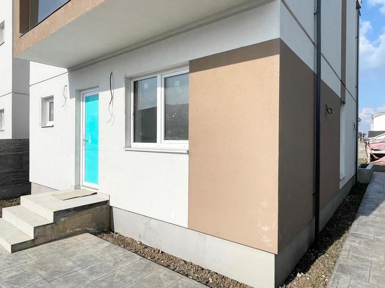 Duplex cu 5 camere cu Teren 352.5 Mp în Moșnița Nouă