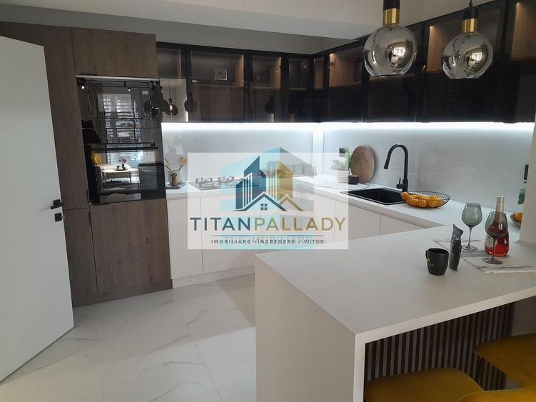 Apartament cu 4 camere decomandat în Titan