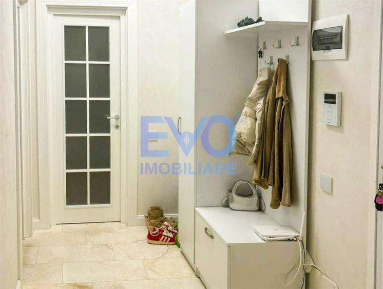 Apartament cu 2 camere, aer conditionat, decomandat, Royal T - 3