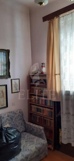Apartament cu 3 camere semidecomandat, mobilat în Central