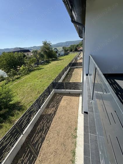 Casă cu 4 camere cu Teren 1500 Mp în Central