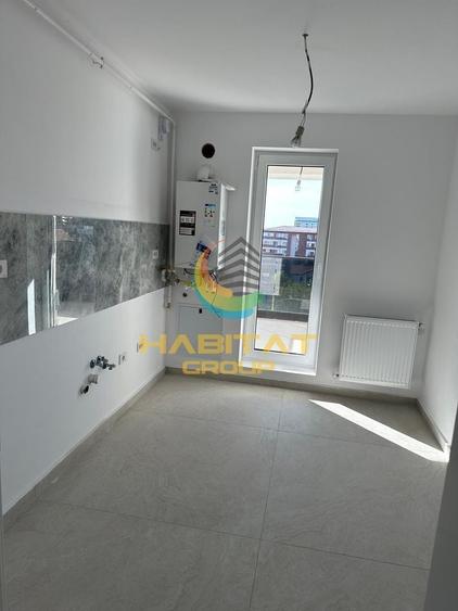 Apartament cu 3 camere decomandat în Berceni
