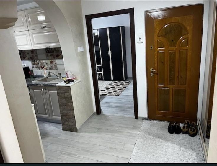 Apartament cu 2 camere decomandat în Trivale