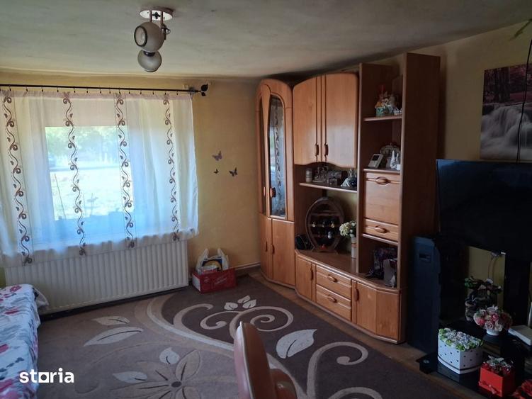 Casă cu 4 camere cu Teren 720 Mp în Fântânele