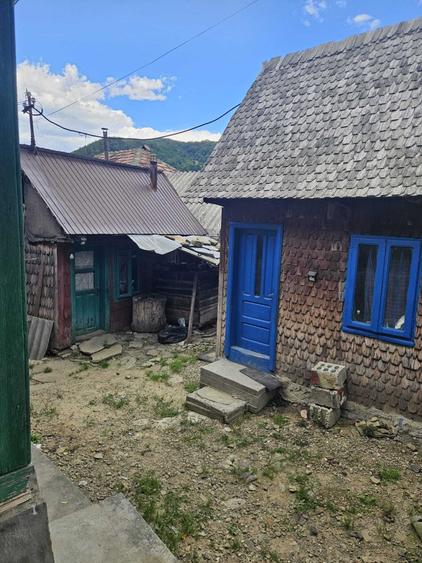 Casă cu 4 camere în Siriu