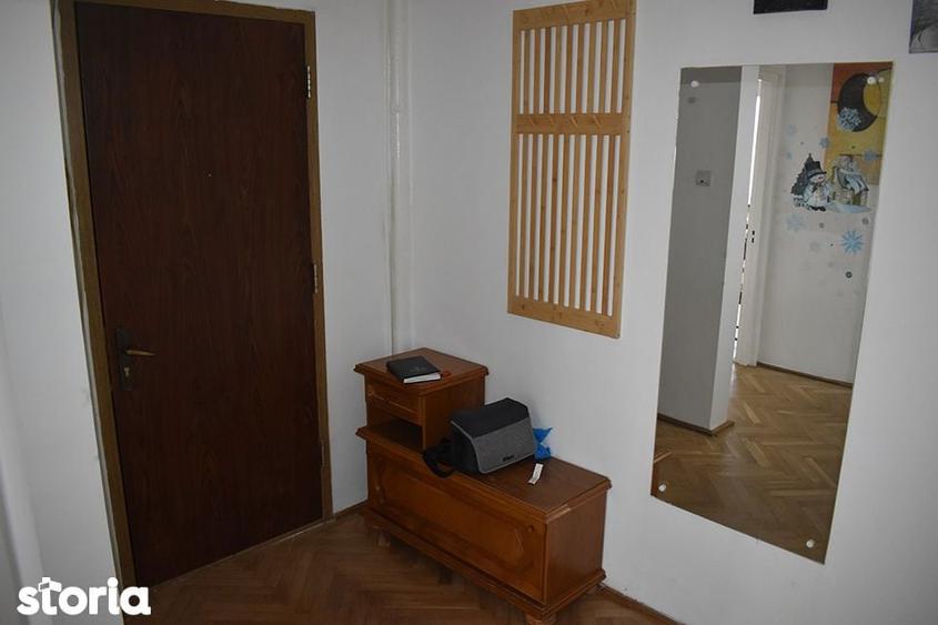 Apartament cu 3 camere în Nufărul