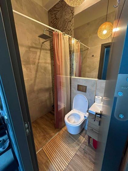 Garsonieră decomandată în Central