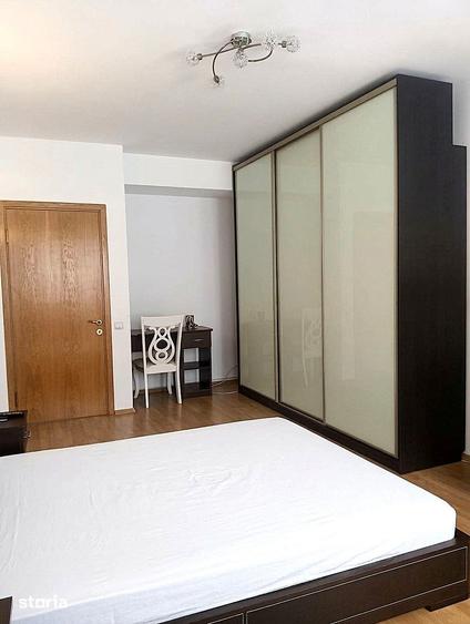 Apartament cu 3 camere în Centrul Civic