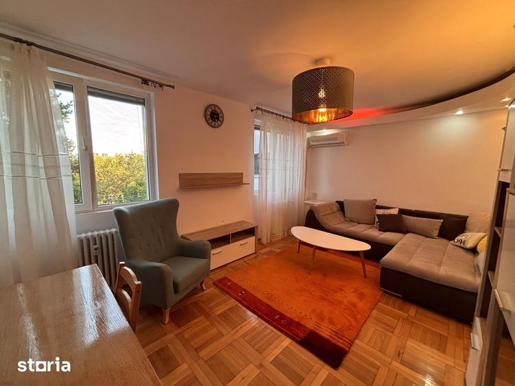 Apartament cu 2 camere decomandat, mobilat în Tei