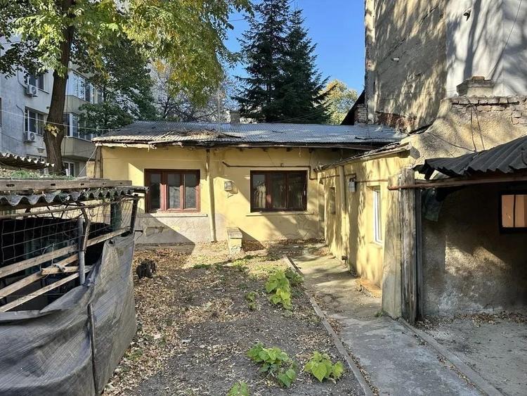Teren Construcții intravilan de 740 mp, în Basarab