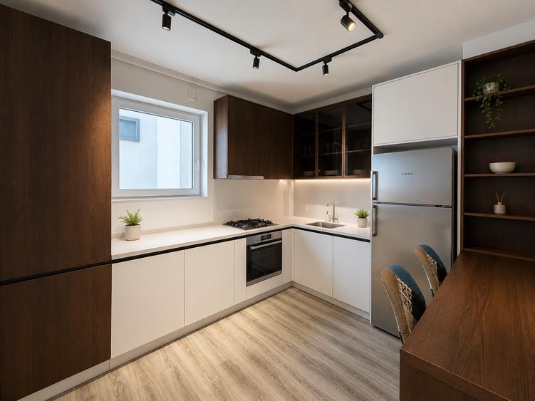 Apartament cu 3 camere semidecomandat în Floreasca