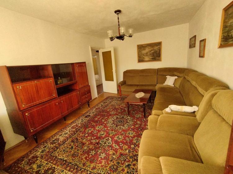 Apartament cu 3 camere decomandat în Ștrand