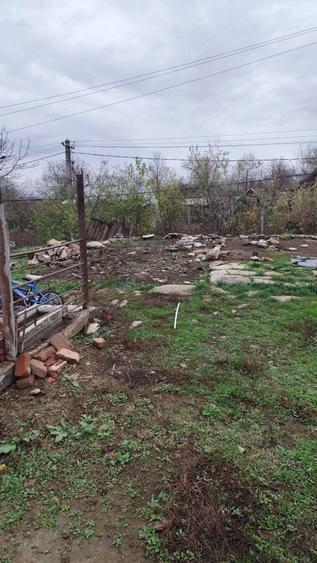 Casă cu 6 camere cu Teren 1613 Mp în Central