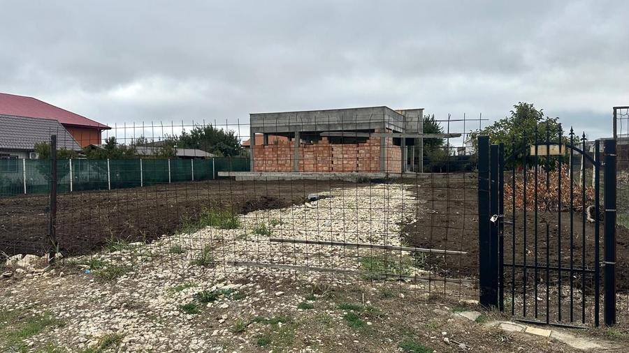 Teren Construcții intravilan de 1334 mp, în Km 5