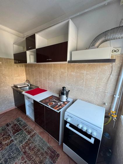 2 camere, decomandat, intre metrou Lujerului si Gorjului, Bd Iuliu Maniu - 26