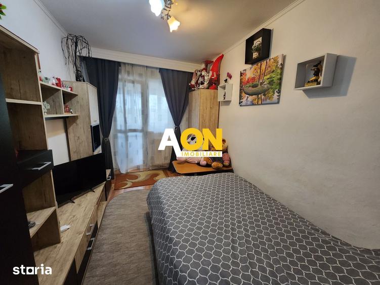 Apartament cu 5 camere în Cetate
