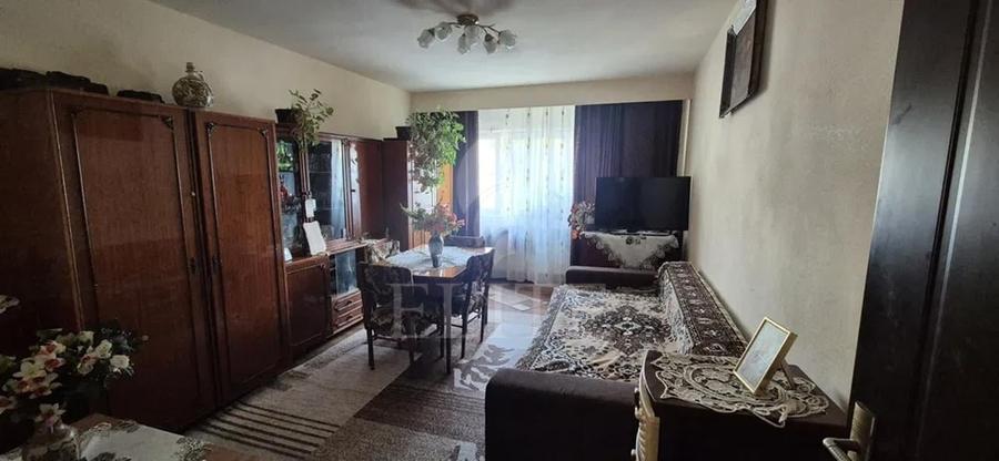 Apartament cu 2 camere decomandat în Plopilor