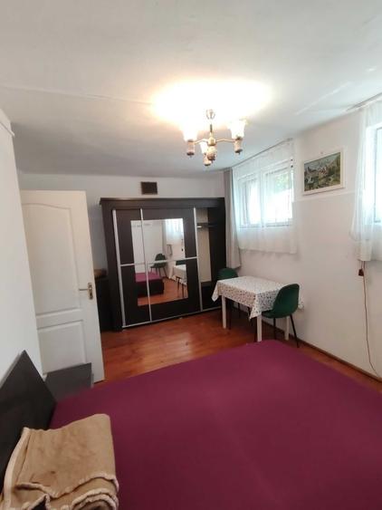 Ofer spre inchiriere apartamtent cu 2 camere in zona centrala - 1