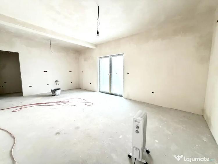 Casă cu 4 camere cu Teren 350 Mp în Giarmata