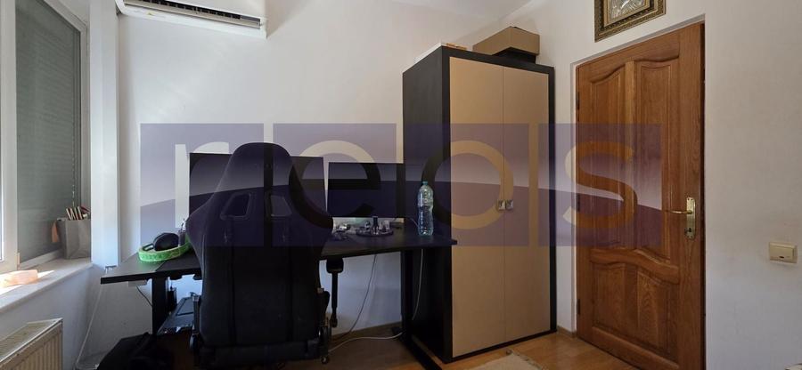 Apartament cu 4 camere în Dristor