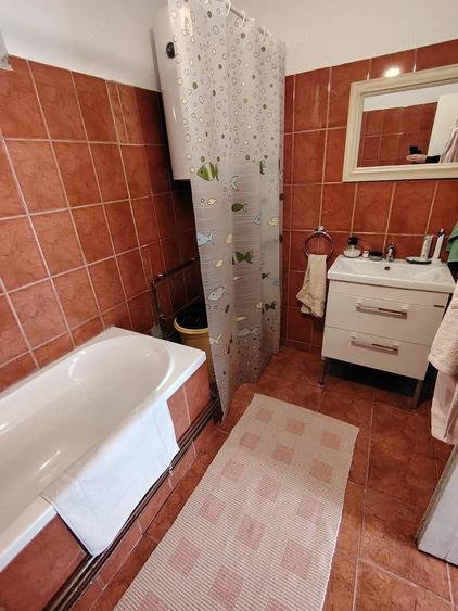 Casă cu 3 camere cu Teren 1500 Mp în Ianova