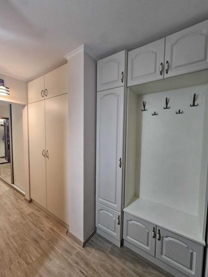 Apartament cu 3 camere decomandat în Decebal