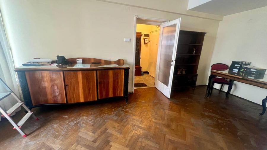 Apartament cu 2 camere decomandat în Cișmigiu