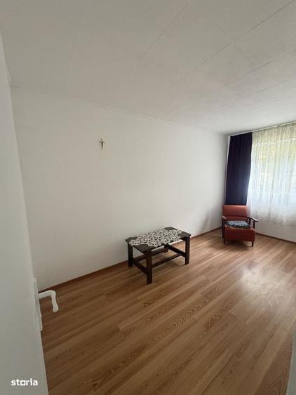 Apartament cu 2 camere decomandat în Astra