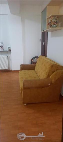 Garsonieră decomandată în Cug
